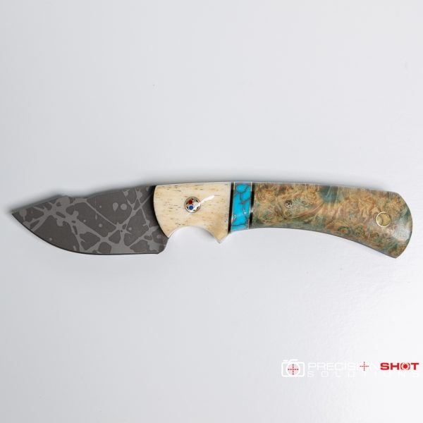 Half Face Blades Beef Harpoon, Giraffe bone/turquoise/dyed buckeye with Patriot pin - Image 3